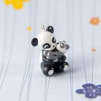 Mum &amp; baby Panda Charm (2014)